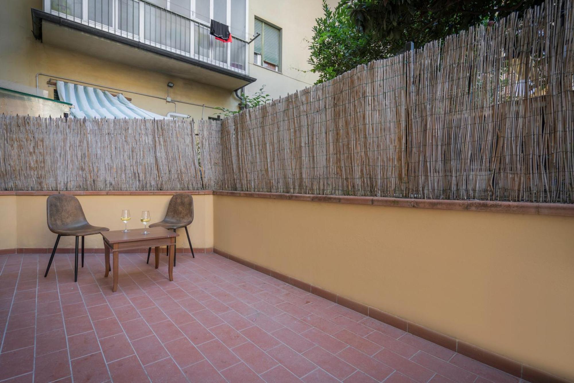 Appartamento Incantevole Con Patio Флоренція Екстер'єр фото